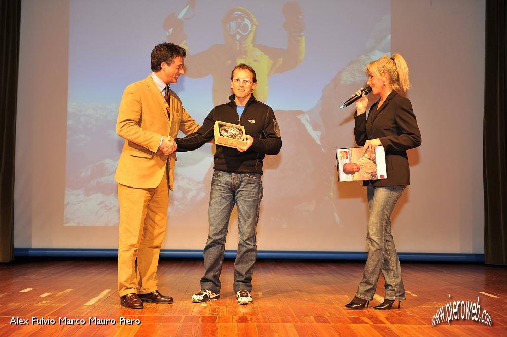 19 Premio Montagna Italia 2010  a Simone Moro.jpg